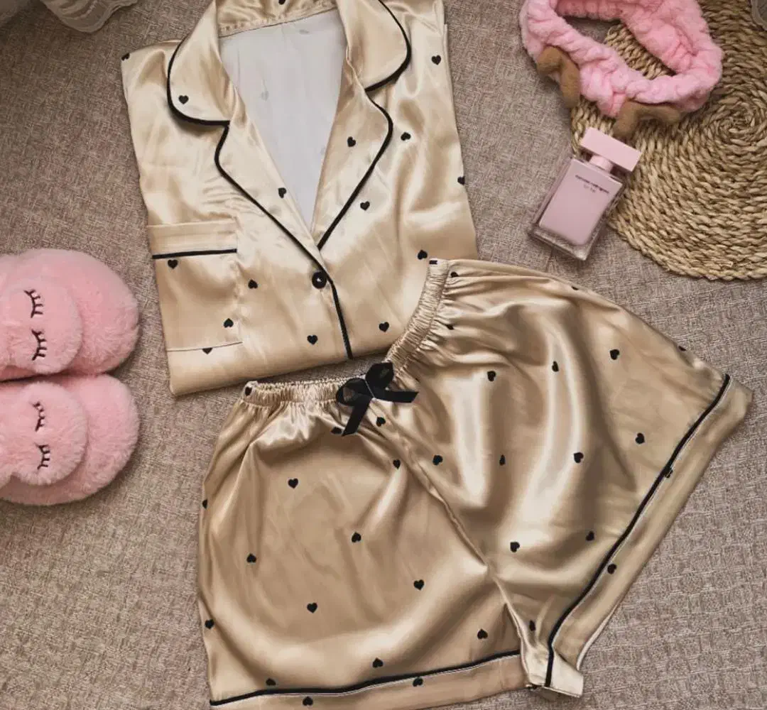 تولیدی لباس خواب ساتن ال ایکس|لباس|نمین, |دیوار