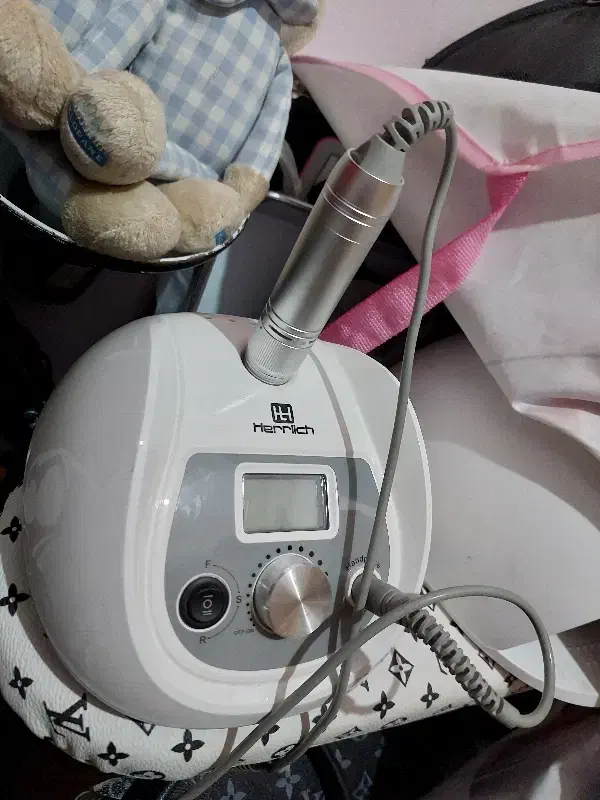 دستگاه سوهان برقی Herlich|آرایشی، بهداشتی، درمانی|رشت, حمیدیان|دیوار