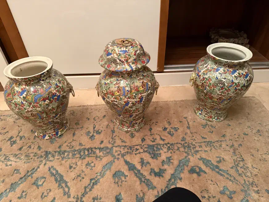 یک کاپ و دو عدد گلدان چینی|صنایع دستی و سایر لوازم تزئینی|تهران, اختیاریه|دیوار