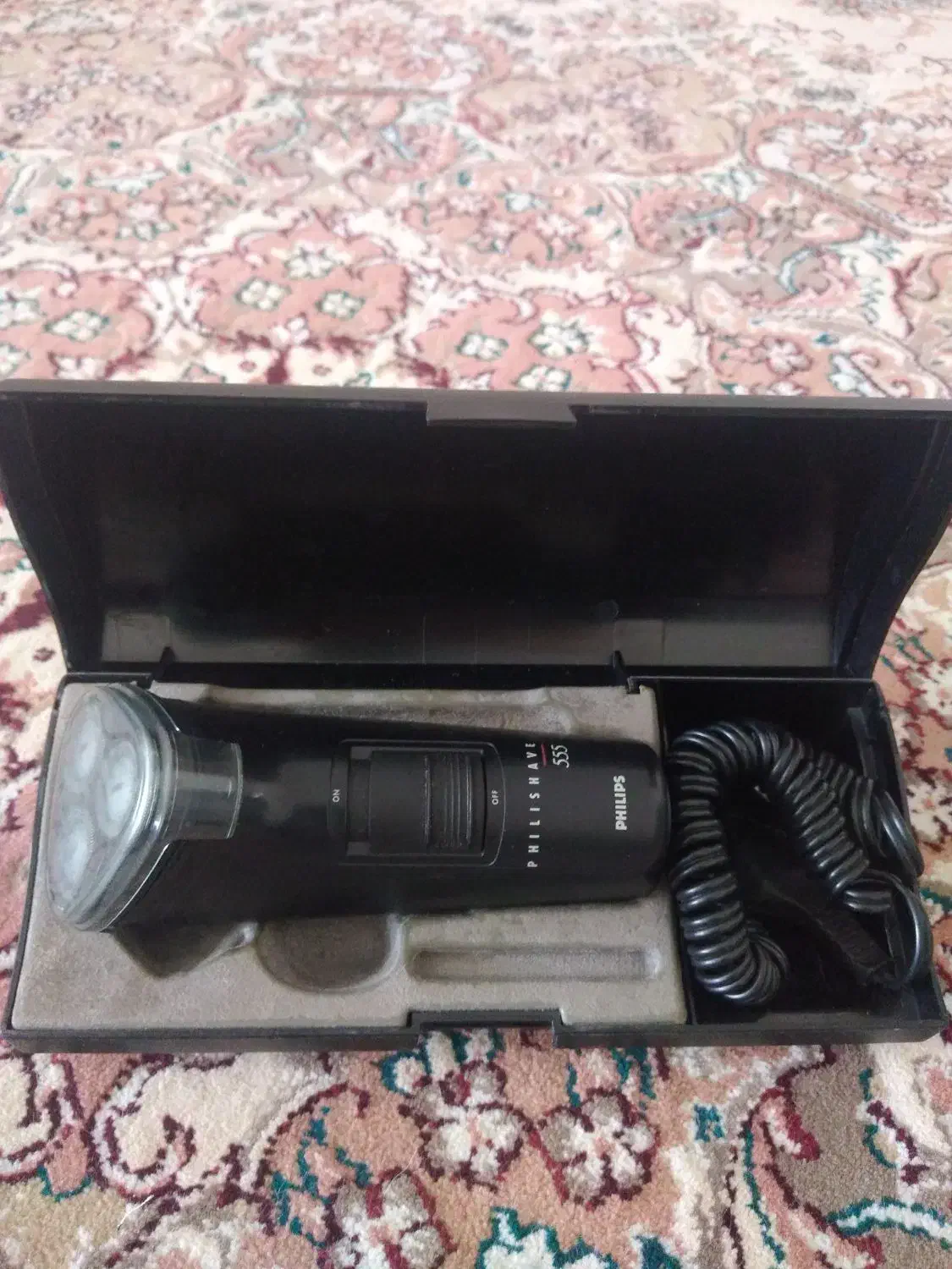 ریش تراش سه تیغ فیلیپس اصلی|آرایشی، بهداشتی، درمانی|کاشمر, |دیوار