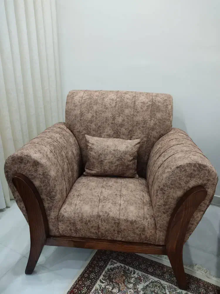 مبل ۷نفره نو و جلو مبلی|مبلمان خانگی و میز عسلی|شهریار, شهرک امیریه|دیوار