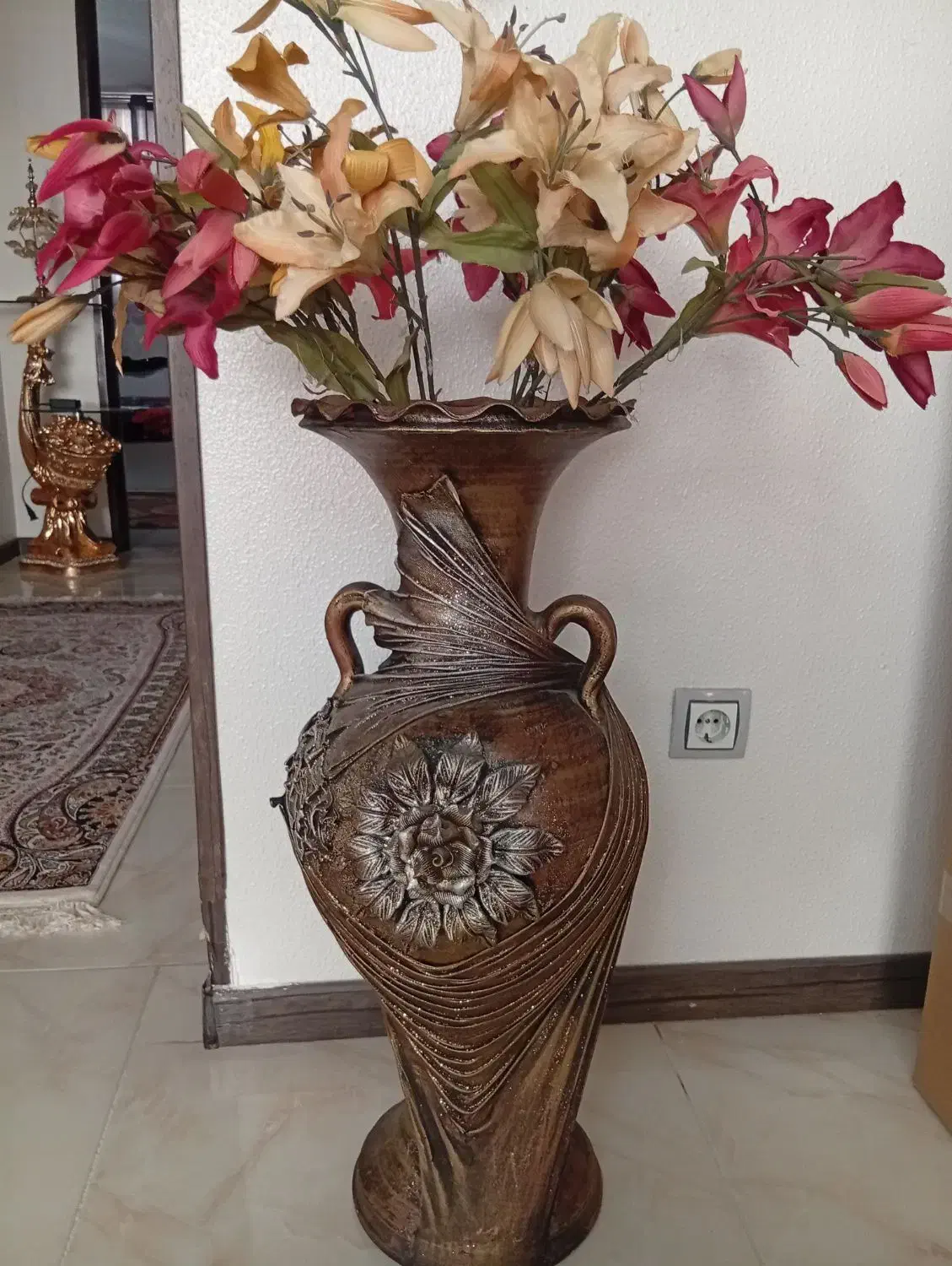 گلدان|صنایع دستی و سایر لوازم تزئینی|شاهینشهر, سعدی شمالی|دیوار