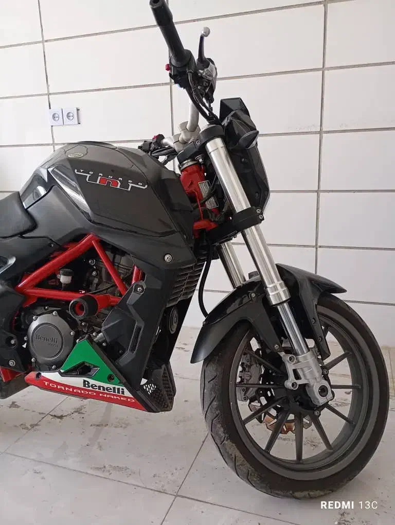 بنلی ۲۵۰ مدل ۹۷|موتورسیکلت|هشتگرد, هشتگرد قدیم|دیوار