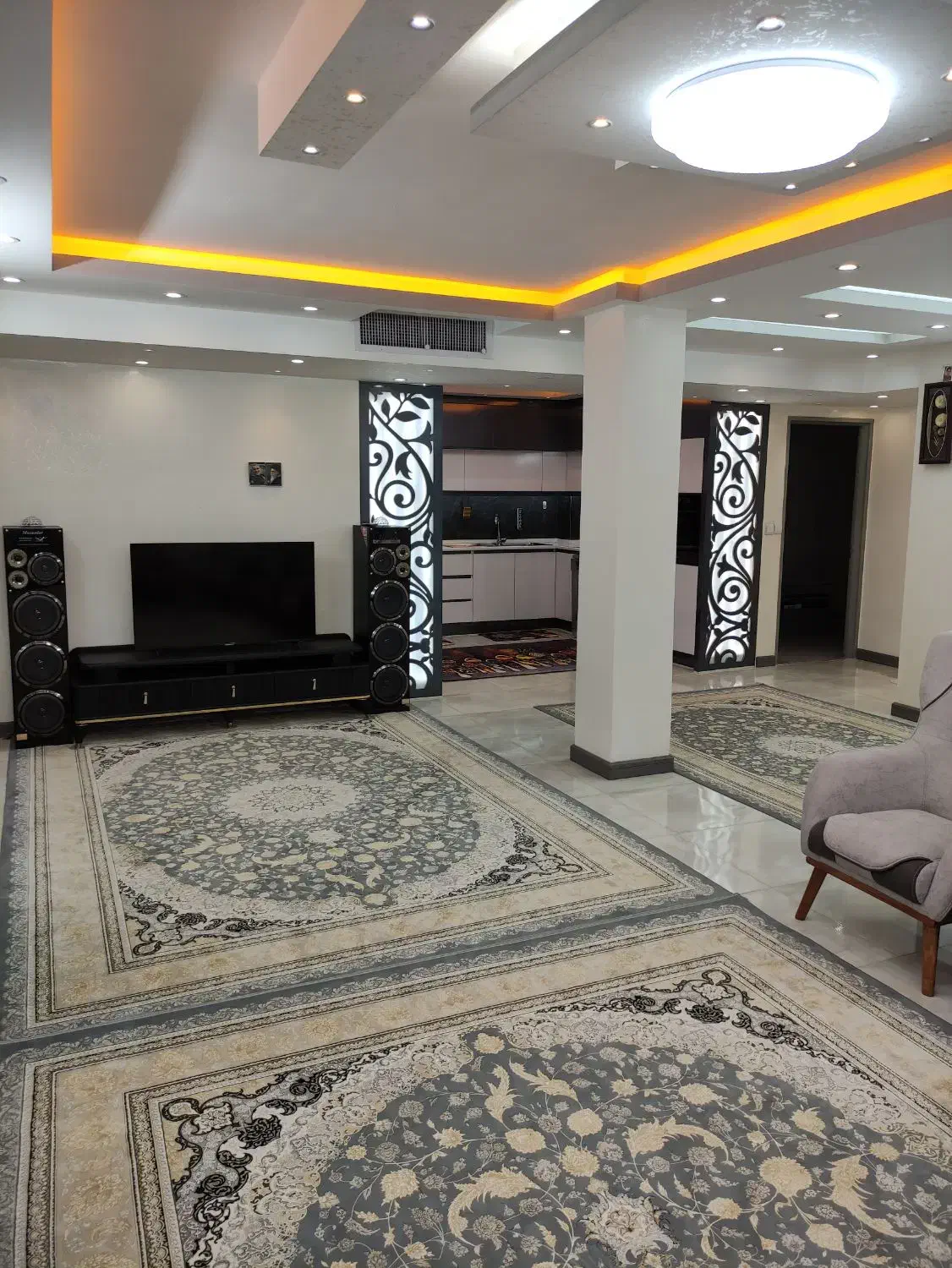 فروش آپارتمان سه خوابه|فروش آپارتمان|خمینی‌شهر, |دیوار