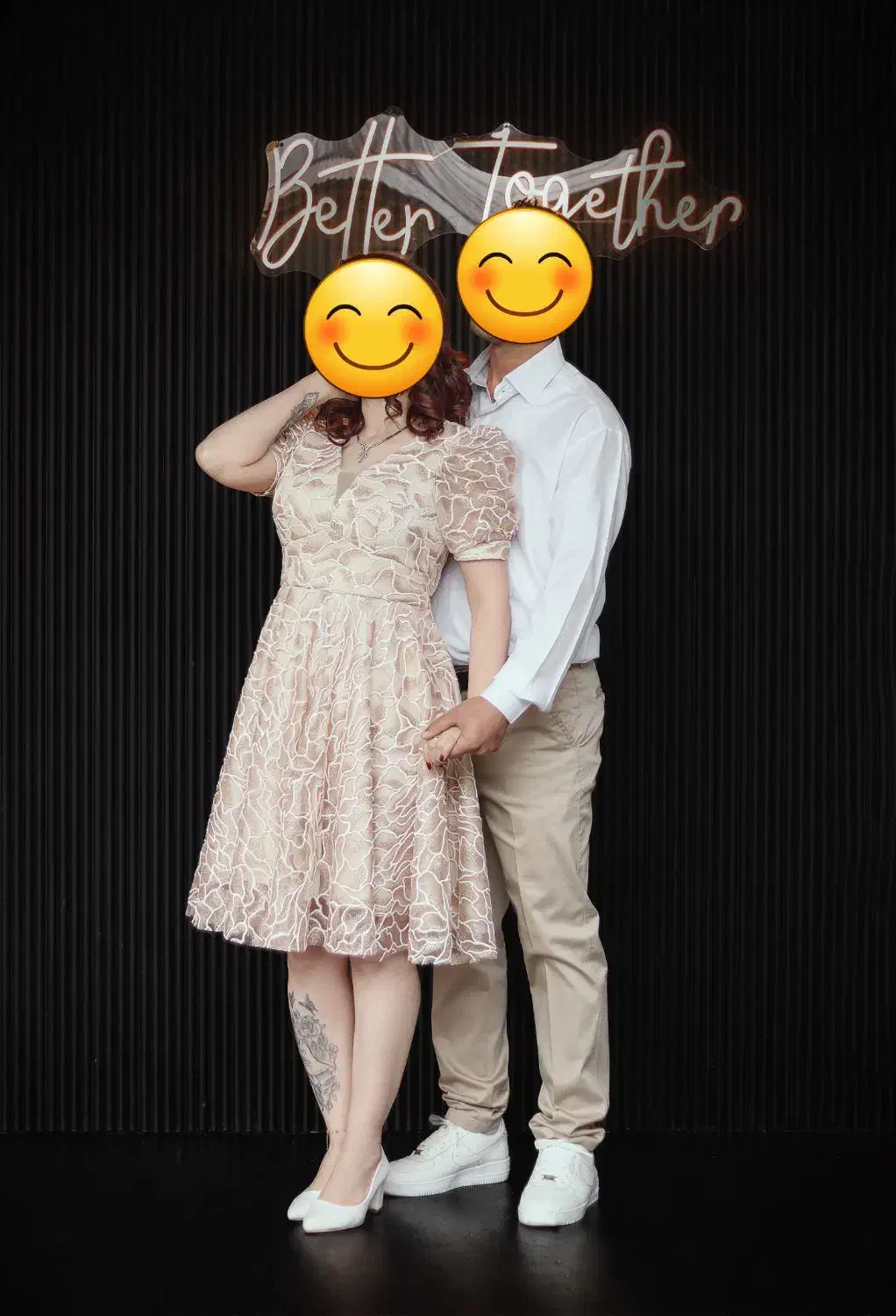 لباس مجلسی|لباس|لاهیجان, گلستان|دیوار