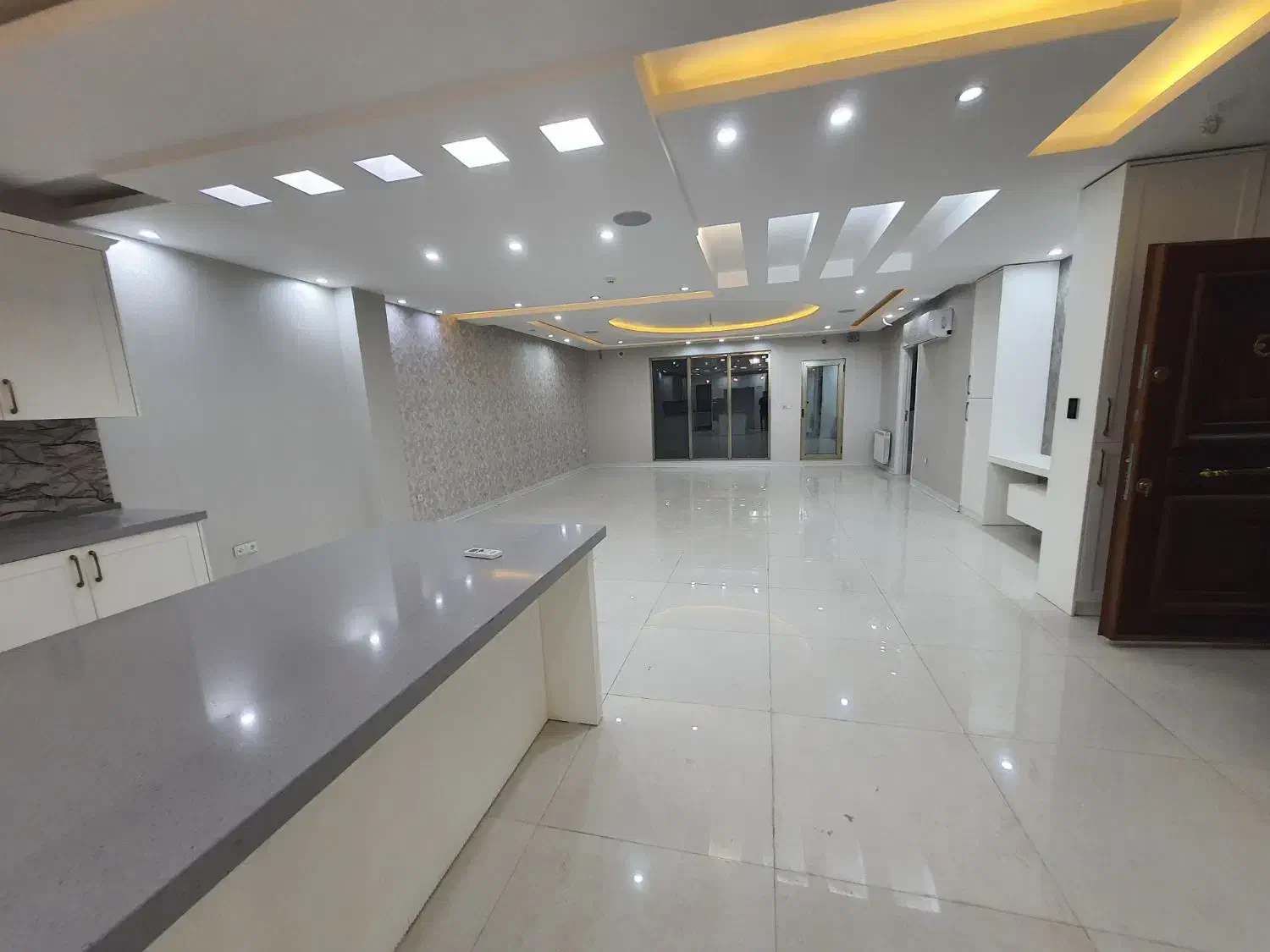 آپارتمان ۱۸۰متری/تک واحده /۲ پارک سندی/اول غربی|اجارهٔ آپارتمان|اهواز, کیانپارس |دیوار