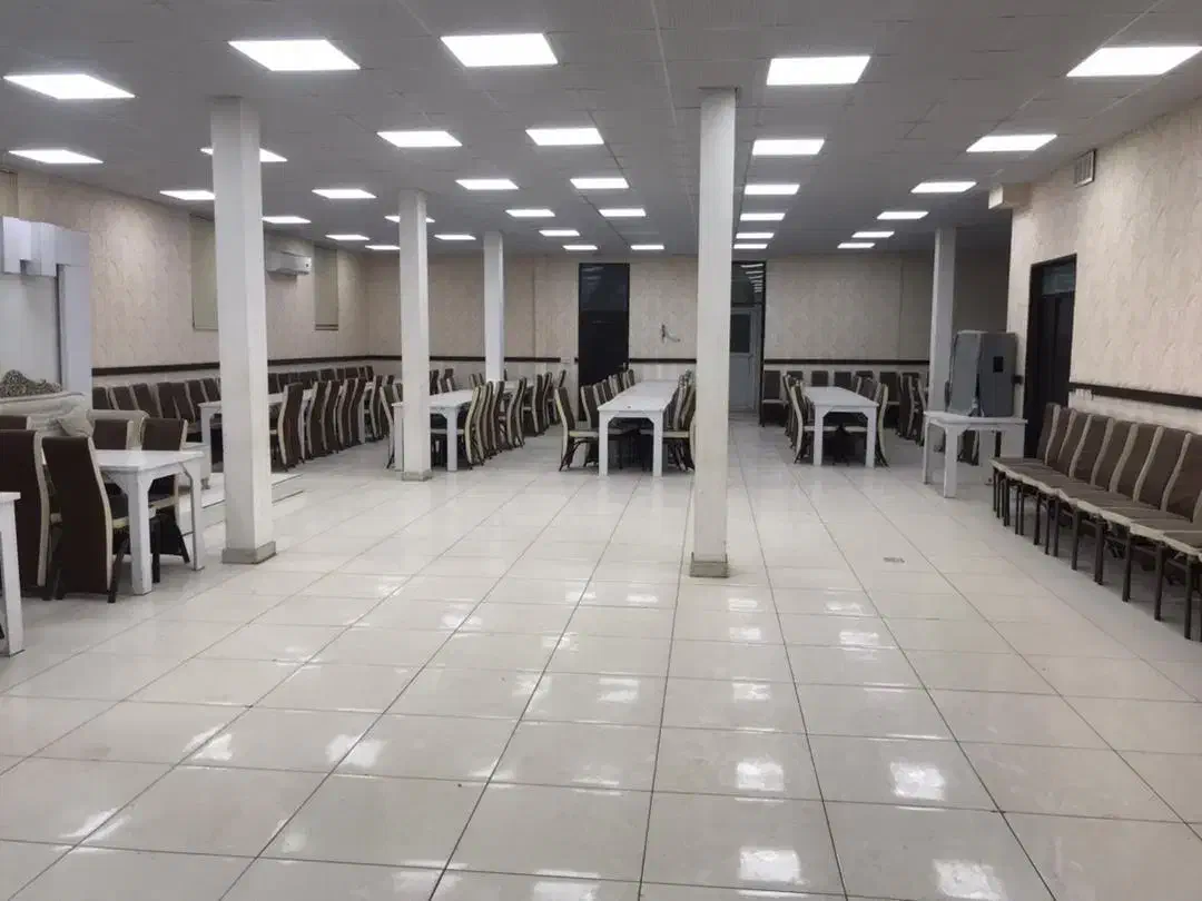 صندلی ومیز تالاری|صندلی و نیمکت|ایلام, |دیوار