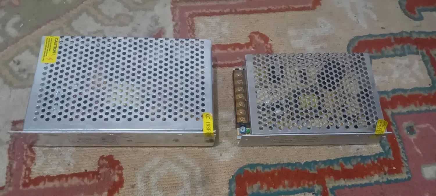 دو عدد ترانس سوئچینگ۱۲ولت ۲۰آمپر ۱۲ولت و۱۰آمپر|قطعات و لوازم جانبی رایانه|لنگرود, |دیوار