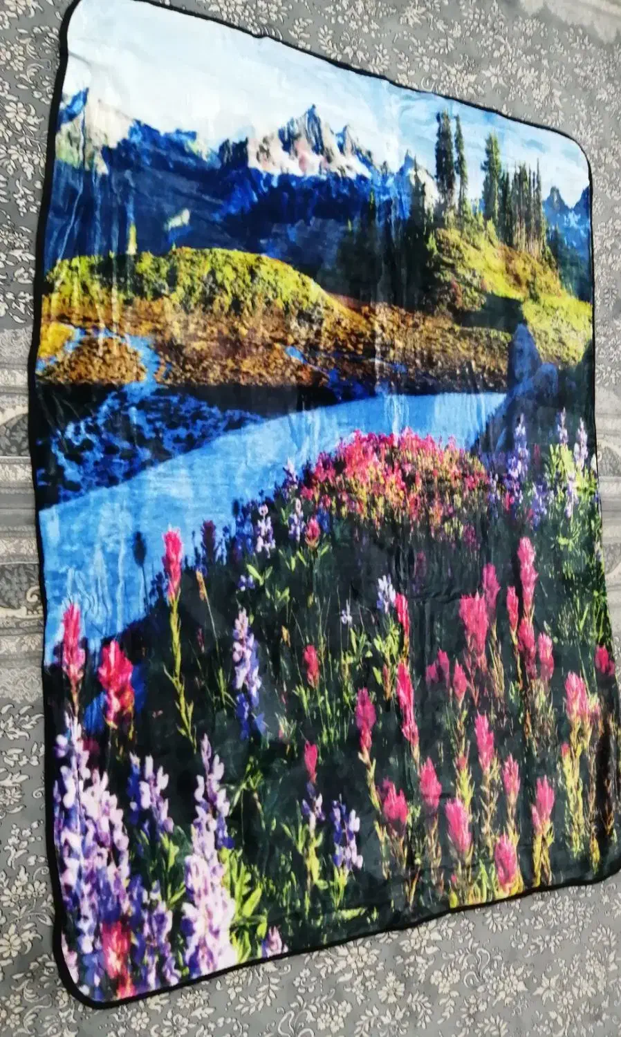 پتو|رختخواب، بالش، پتو|آباده, |دیوار