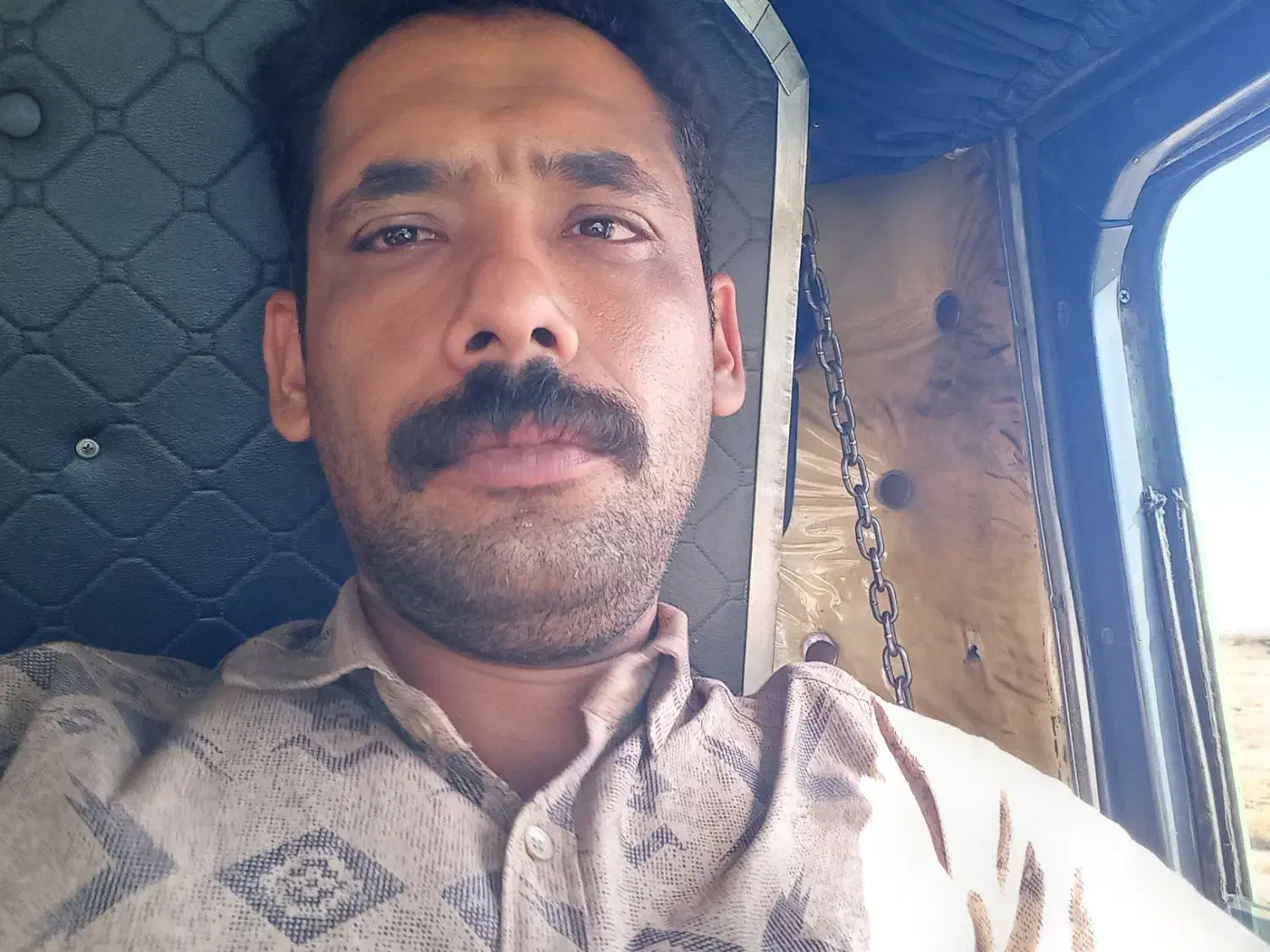 راننده پایه یک هستم.|خدمات حمل و نقل|بلوک, |دیوار