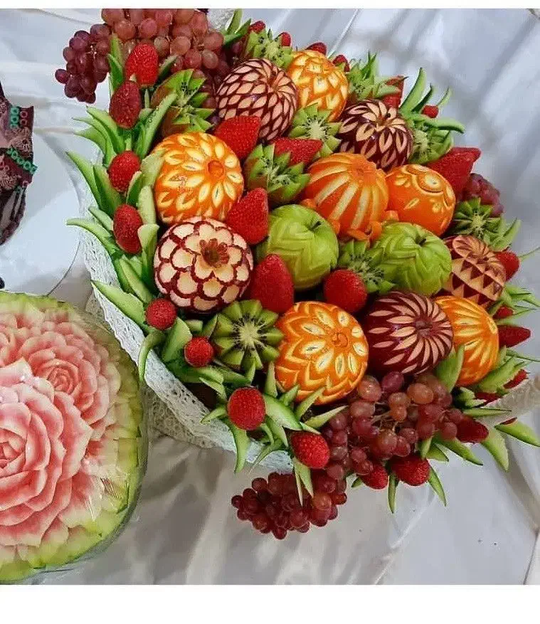 یلدایی،میوه آرایی،گل آرایی|خدمات پذیرایی، مراسم|فردیس, شهرک ناز|دیوار