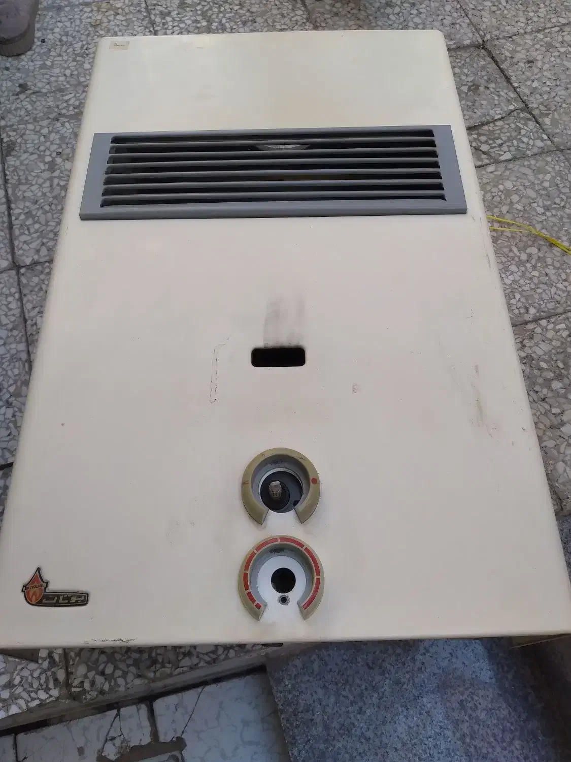 فروش و خریدار آبگرمکن و پکیج و رادیاتور آلمینیومی|آبگرمکن، پکیج، شوفاژ|اصفهان, لاله|دیوار