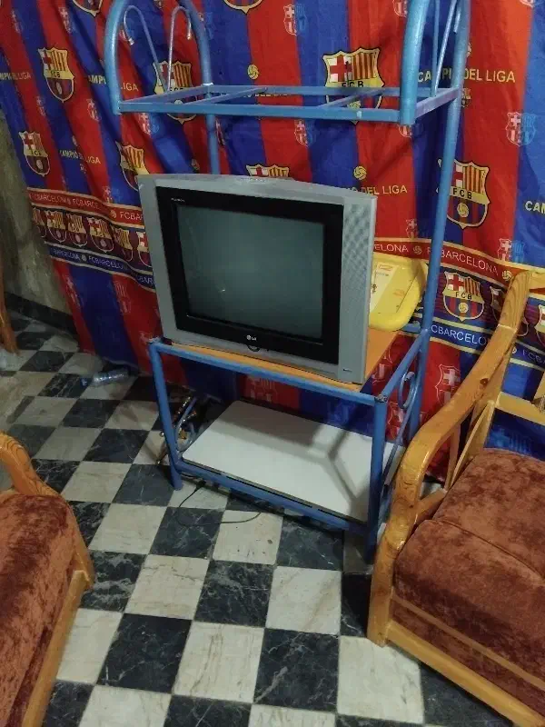 تلویزیون ۲۱ بامیز وگیرنده|تلویزیون و پروژکتور|سنقر, |دیوار