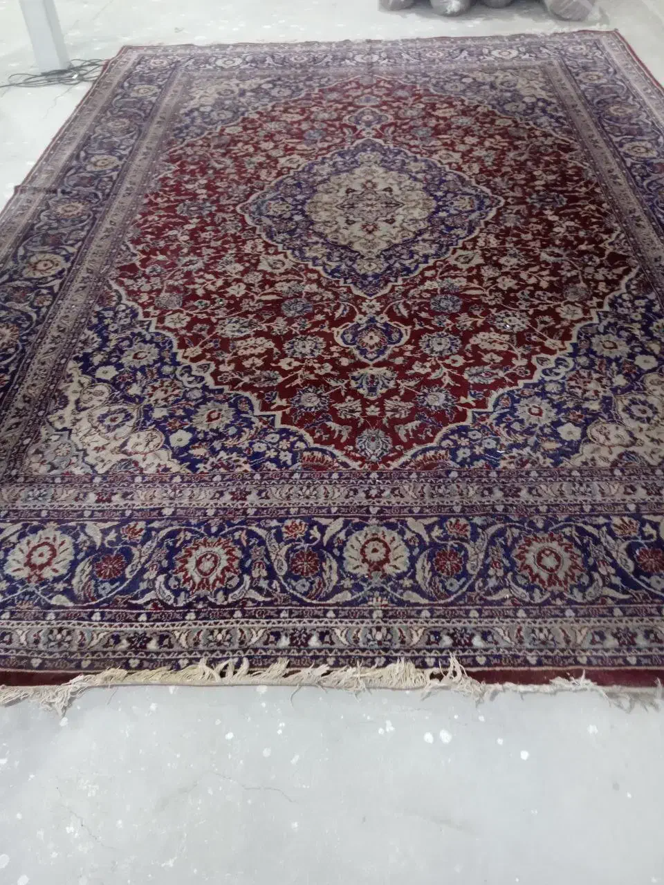 تعدادی فرش دستباف و ماشینی|فرش|فردیس, شهرک ۱۱۰|دیوار