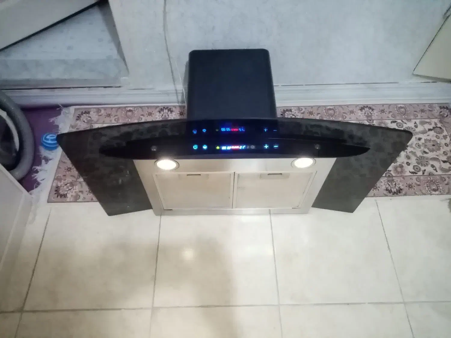 هود مدل کن|هود|شهریار, شهریار|دیوار