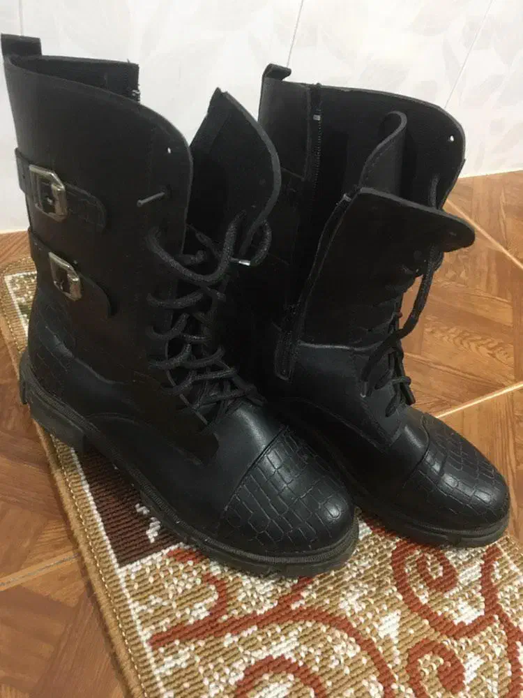 پوتین ونیم بوت خوشکل ولی همینهامونده|کفش و لباس بچه|آزادشهر, |دیوار