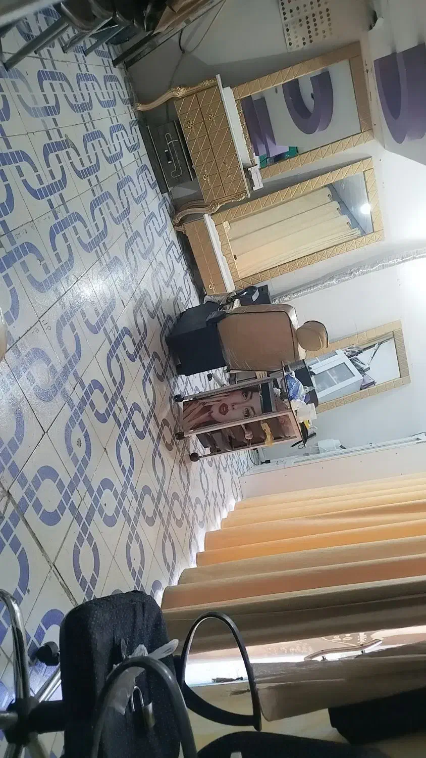 اجاره اجازه مغازه آرایشگاه زنانه نبش بالایی شهدا2|اجارهٔ مغازه و غرفه|یاسوج, |دیوار