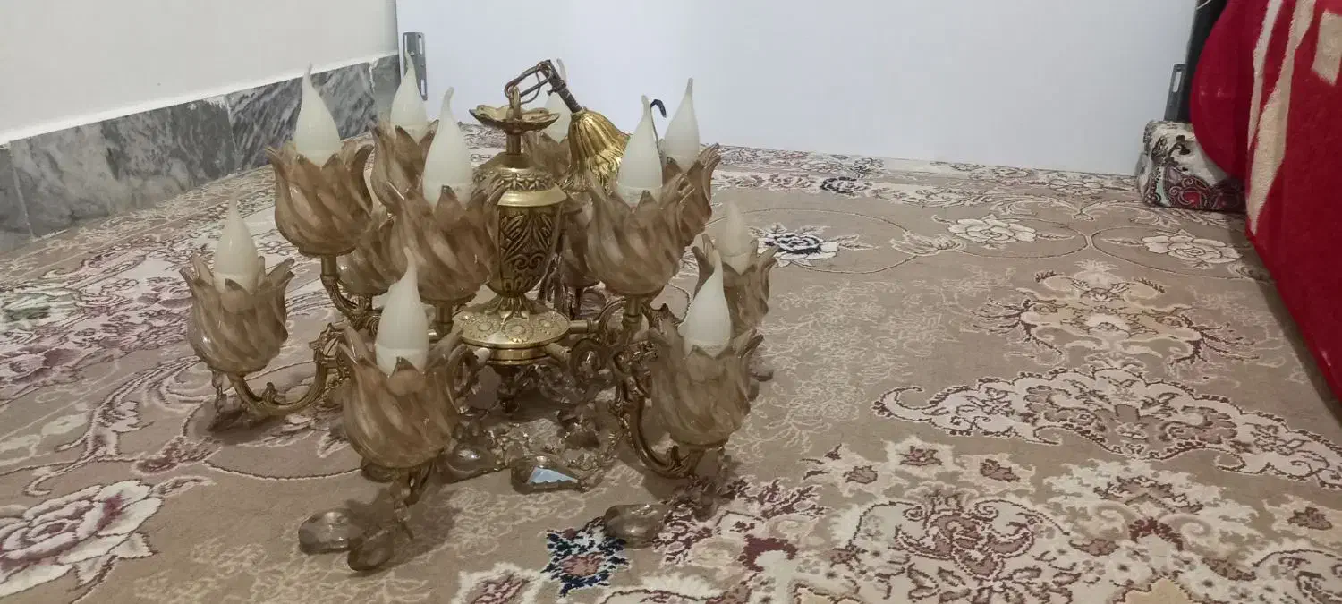 لوستر سلطنتی برنزی|لوستر و چراغ آویز|قم, حاج زینل|دیوار