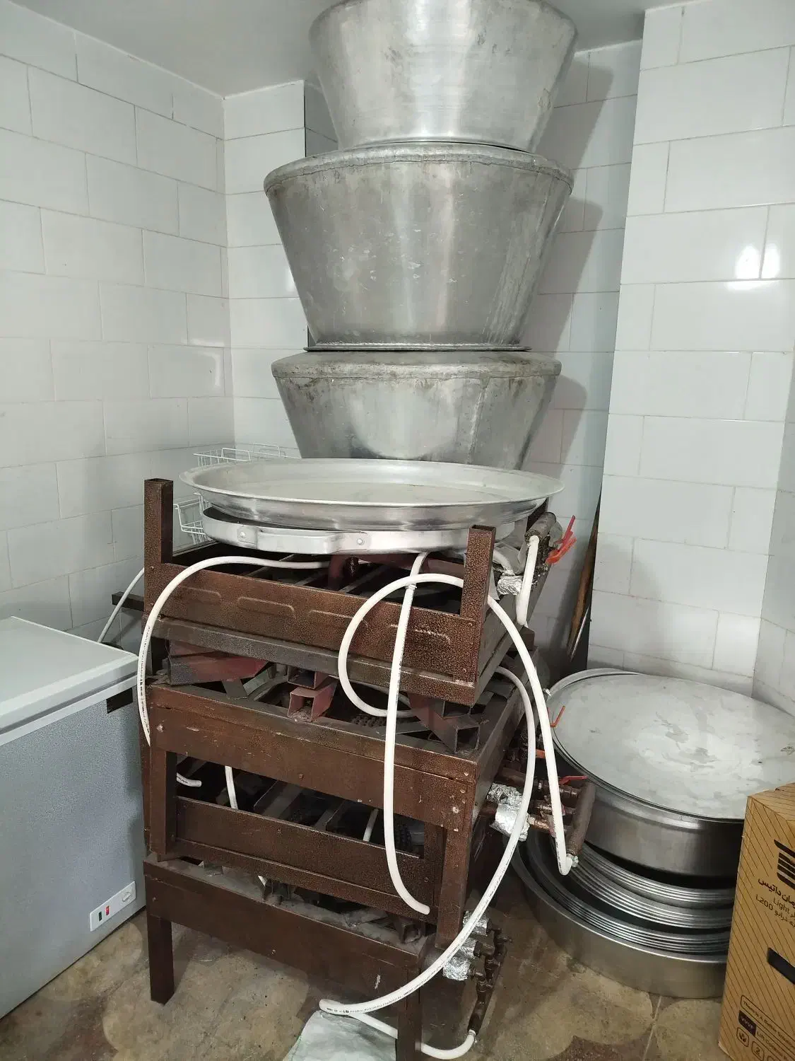 دیگ 30کیلویی|ظروف پخت‌وپز|شیراز, پودنک|دیوار