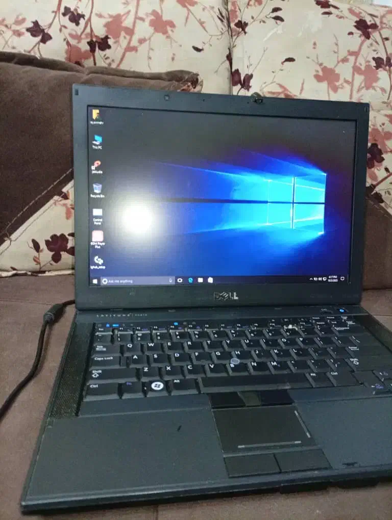 لب تاب کارکرده دل Dell|رایانه همراه|بندر انزلی, آذربایجان|دیوار