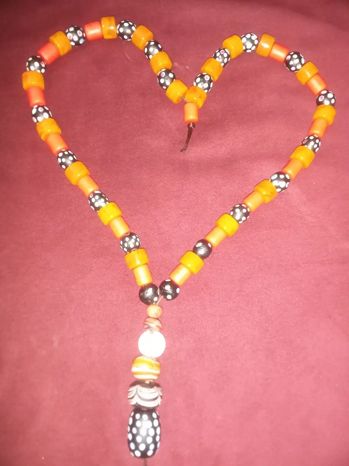 گردن آویز|جواهرات|اهواز, منبع اب|دیوار