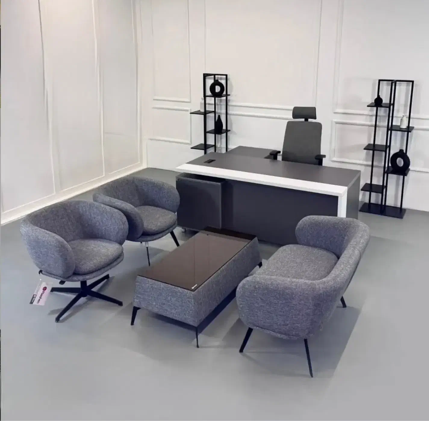 ست مدیریتی نوا شکوه مدیریت در کنار کارایی|دفتر کار|اصفهان, فجر|دیوار