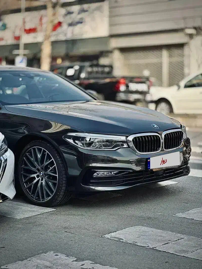 بی ام و ۵۳۰|خودرو سواری و وانت|شیراز, فخرآباد (دروازه کازرون)|دیوار