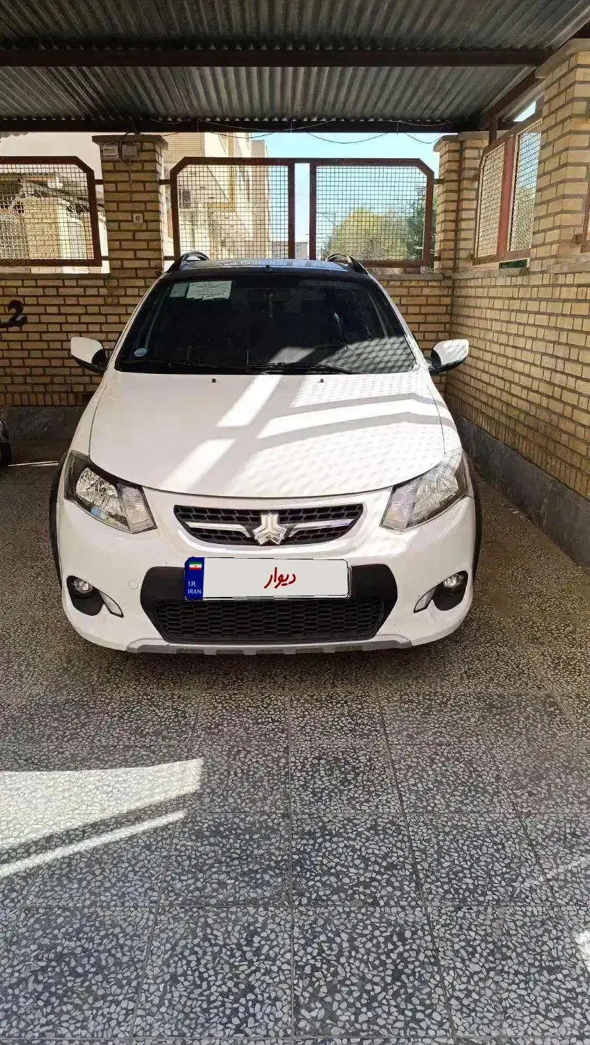 کوئیک R سفید مشکی|خودرو سواری و وانت|دزفول, |دیوار