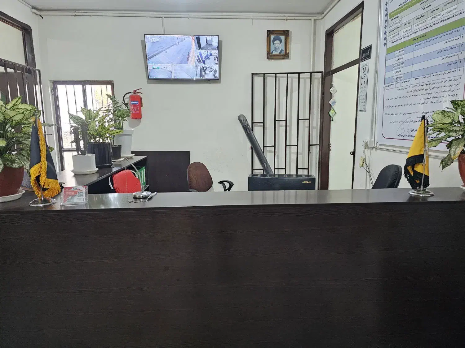 استخدام منشی در آموزشگاه رانندگی|استخدام اداری و مدیریت|اراک, |دیوار