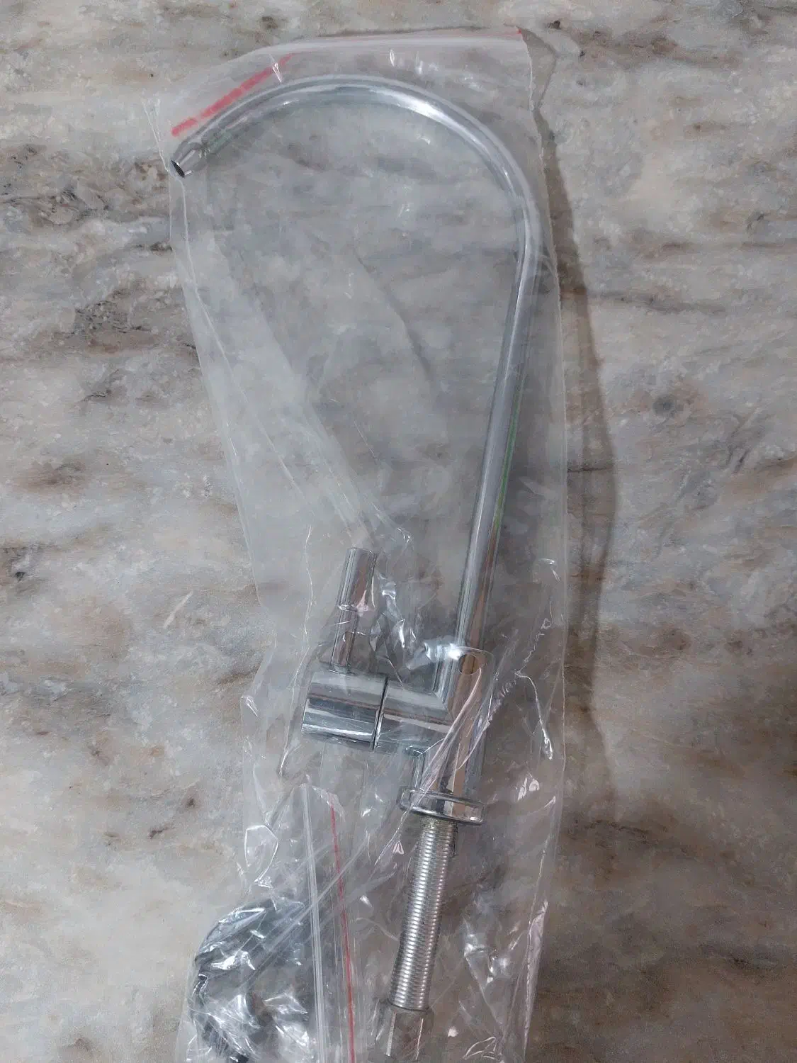 شیر تصفیه آب نو هست|آبسردکن و تصفیه آب|پرند, فاز ۰|دیوار