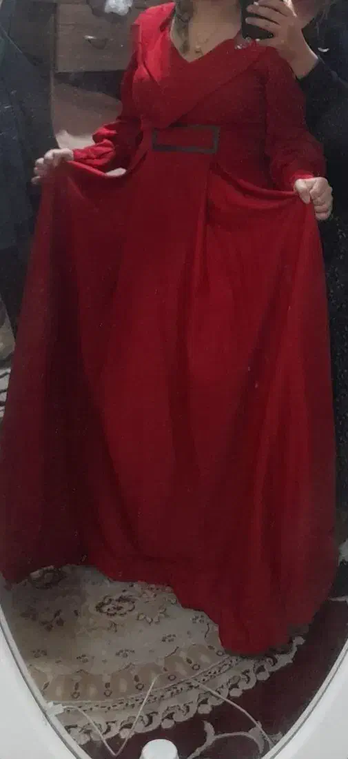 لباس مجلسی|لباس|ورامین, ورامین|دیوار