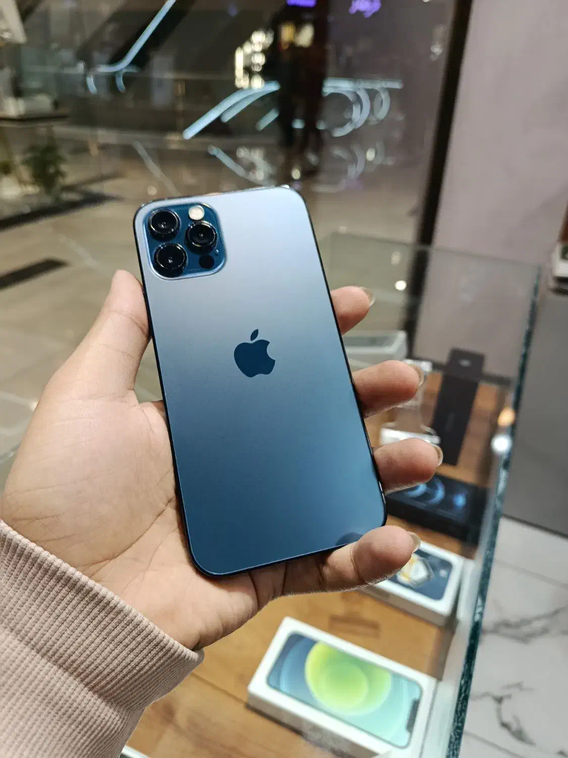 iPhone 12 pro|موبایل|بجنورد, |دیوار