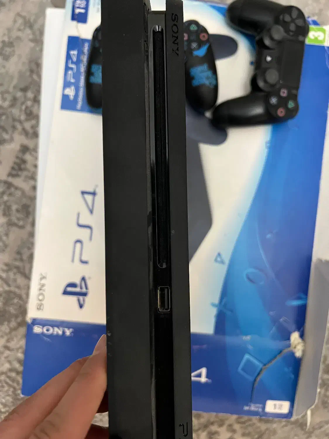 ps4 slimبا دو دسته|کنسول، بازی ویدئویی و آنلاین|تهران, میرداماد|دیوار