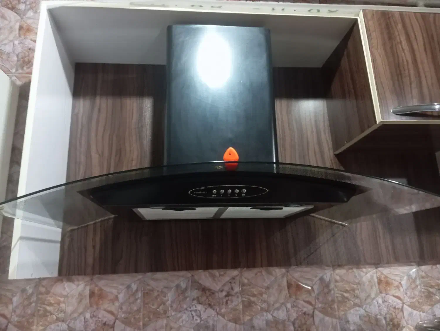 هود و آینه ایستاده ساعت ایستاده|هود|دیواندره, |دیوار