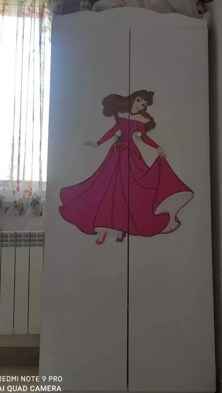 تخت و کمد|تخت و صندلی بچه|خمینیشهر, |دیوار