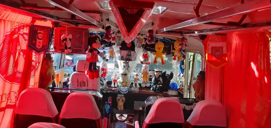 اتوبوس بنز ۳۰۲ مدل ۷۴ تک برگ سند|خودرو سنگین|شیراز, شهرک گلدشت حافظ‎|دیوار