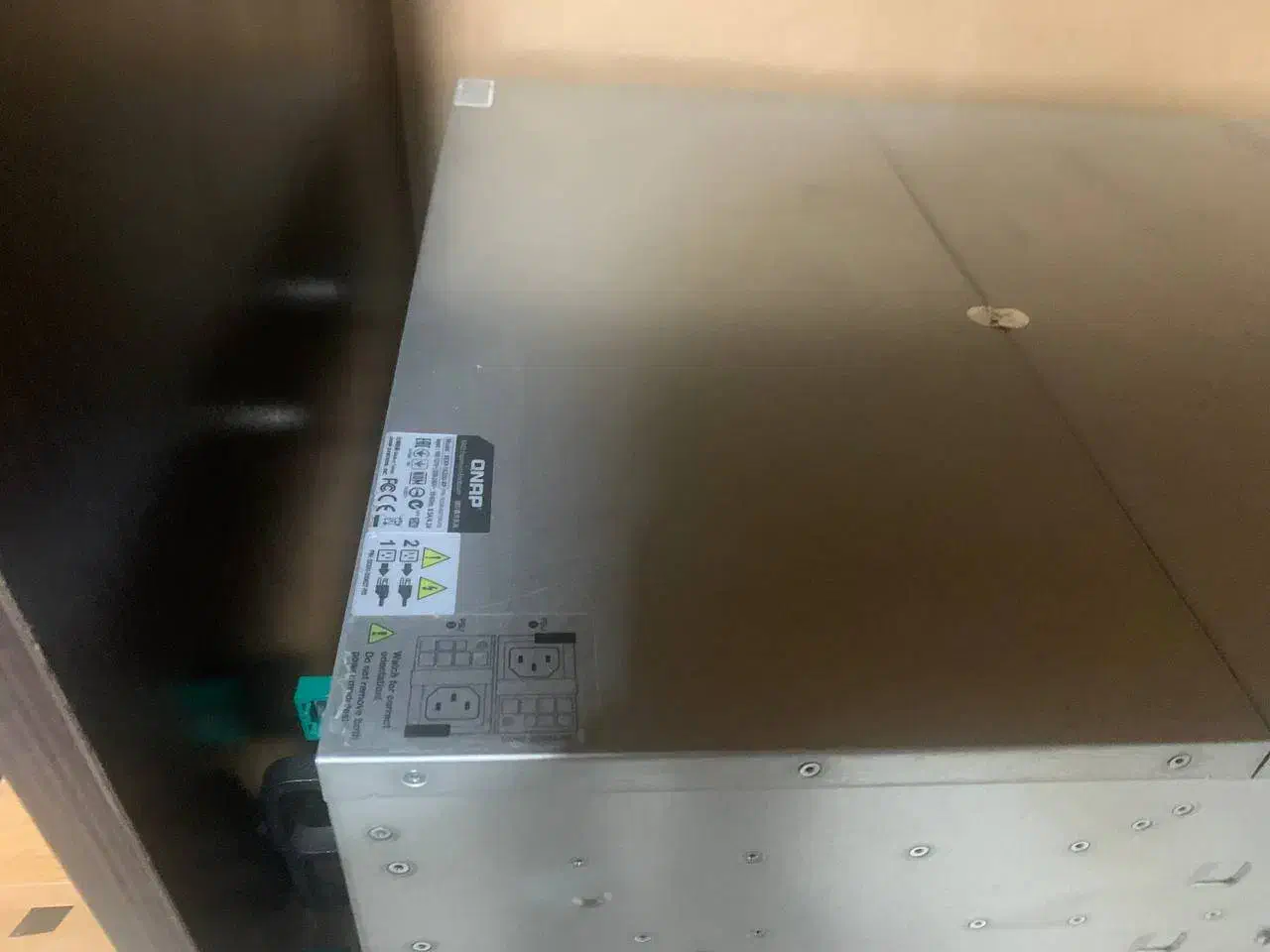QNAP TES-1885 + Ex REXP-1620U-RP سرور استوریج|مودم و تجهیزات شبکه|تهران, جمال‌زاده|دیوار
