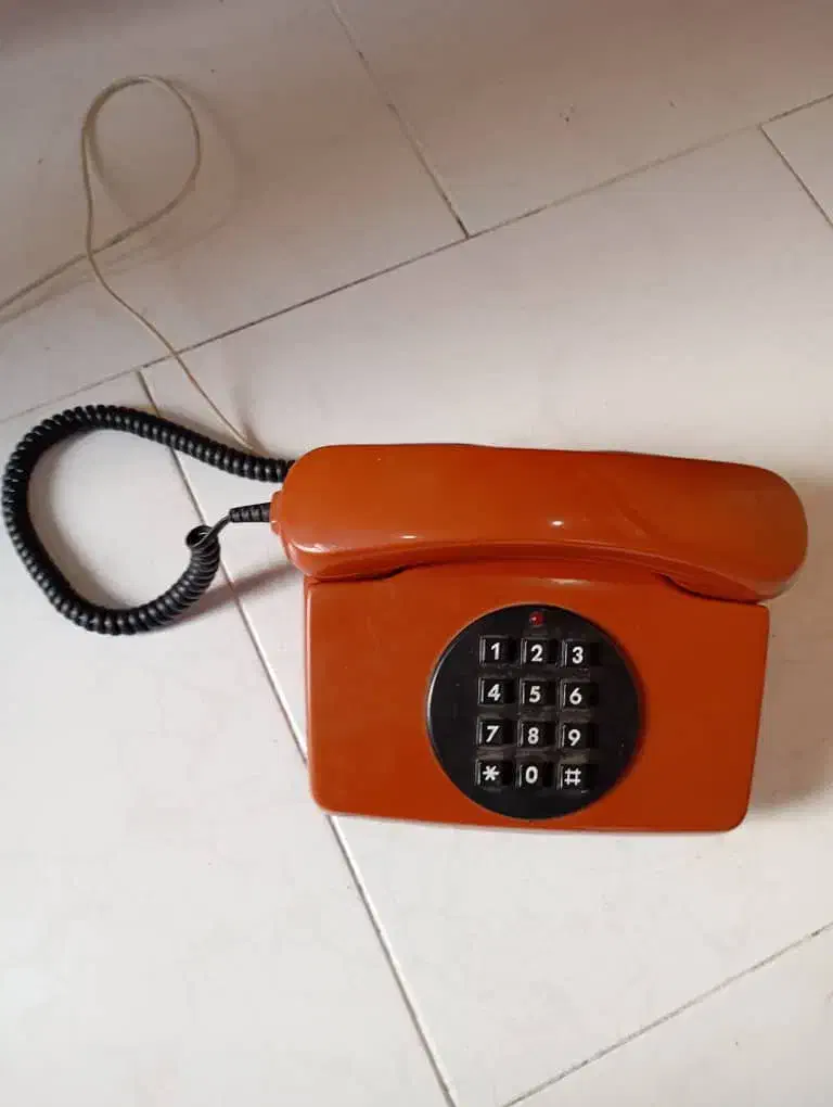 تلفن رومیزی|تلفن رومیزی|رشت, جماران|دیوار