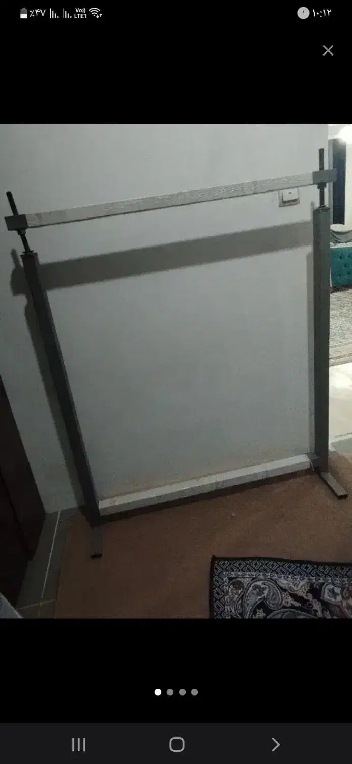 دار ۱ در۱ و وسایل گلیم بافی نخ نقشه گل گلدان وچله|لوازم خیاطی و بافتنی|خرمآباد, |دیوار