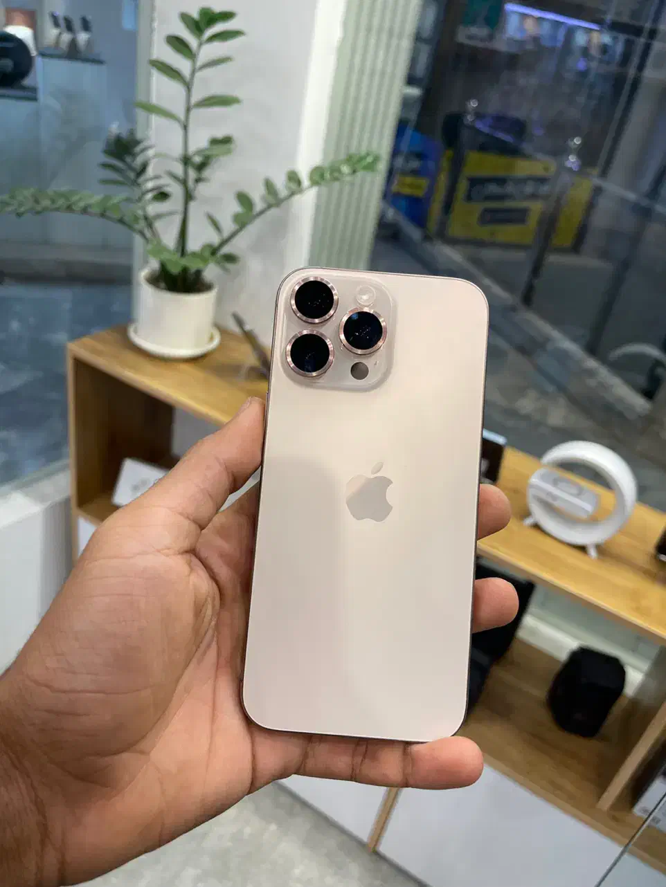 آیفون ۱۶ پرو مکس|موبایل|اصفهان, جلفا|دیوار