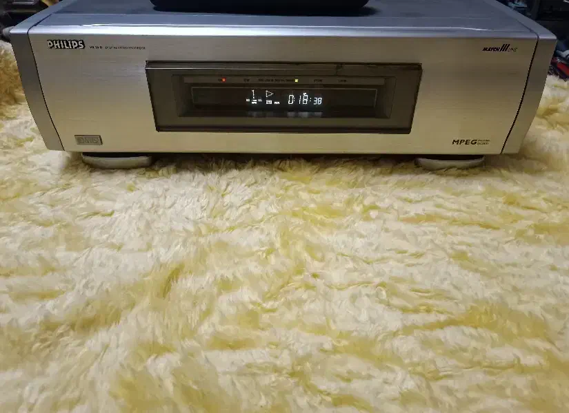 Philips DVHS & SVHS VR-20D|پخش‌کننده DVD و ویدیو|تهران, اختیاریه|دیوار