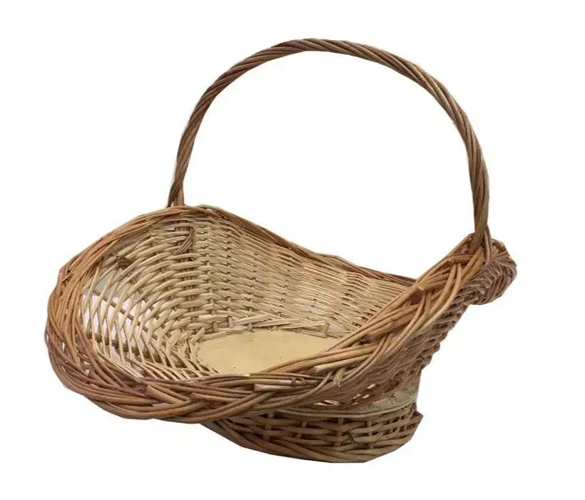 سبد چوبی حصیری|صنایع دستی و سایر لوازم تزئینی|اصفهان, دستگرده|دیوار