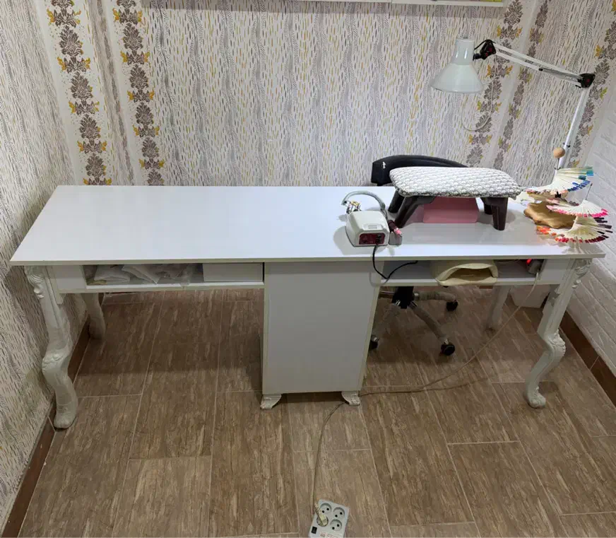 میز ناخن|آرایشگاه و سالنهای زیبایی|رشت, جهاد|دیوار