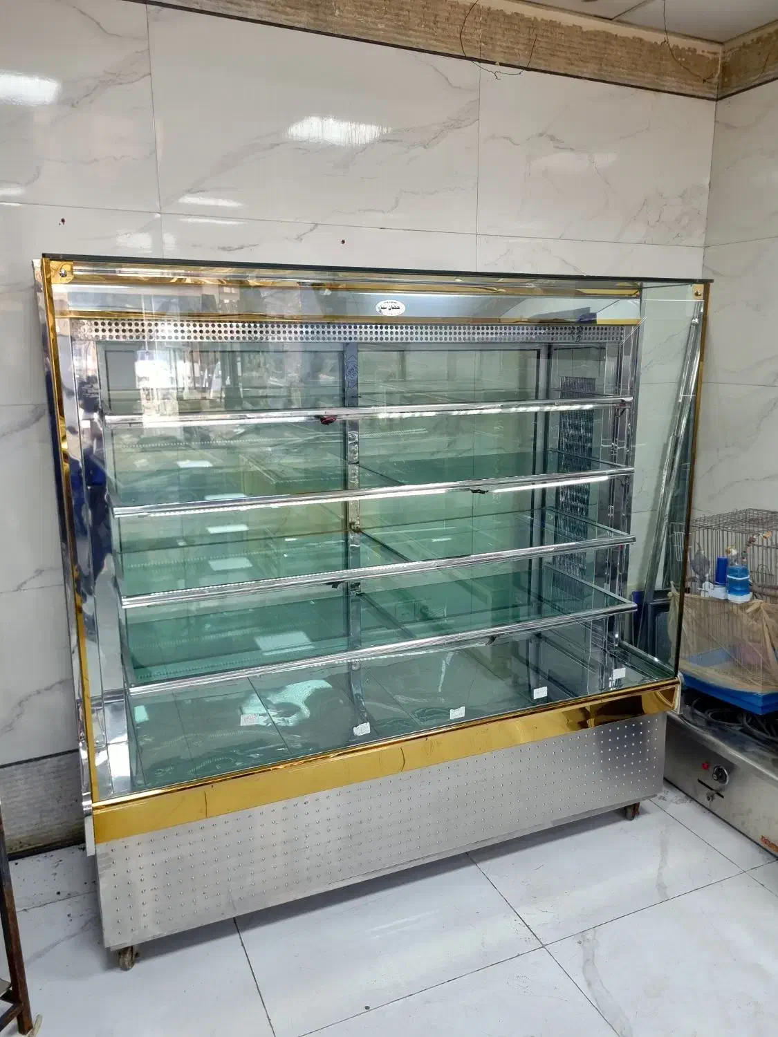 یخچال مکعبی ویترینی ارتفاع بلند مشابه آکبند|فروشگاه و مغازه|نسیمشهر, |دیوار