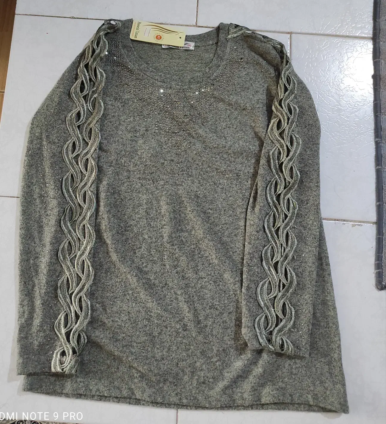 انواع لباس قیمت مناسب نو|لباس|همدان, |دیوار