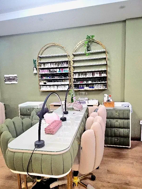 اجاره لاین ناخن و مژه و استخدام در لاین فیشال|آرایشگاه و سالن‌های زیبایی|اندیشه, اندیشه فاز ۳|دیوار