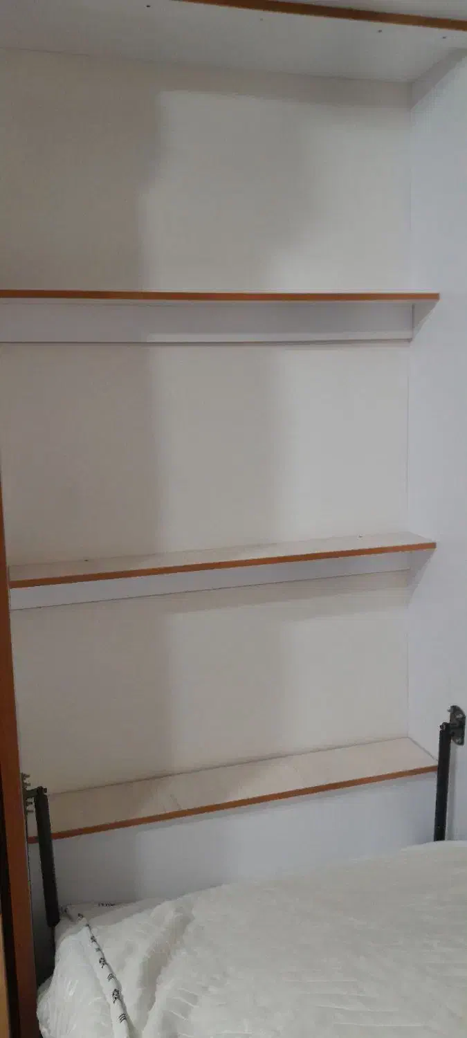 تخت یکنفره کمجا سالم با تشک و رو تختی|تخت و سرویس خواب|تهران, امام زاده عبدالله|دیوار