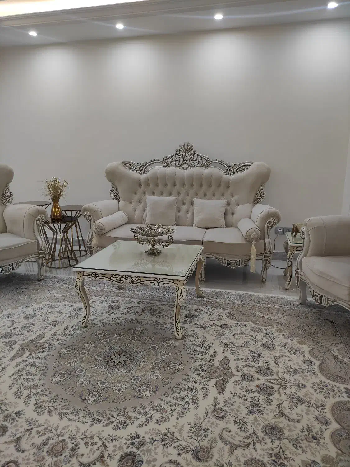 مبل ۹ نفره در حد نو|مبلمان خانگی و میز عسلی|رباطکریم, رباطکریم|دیوار