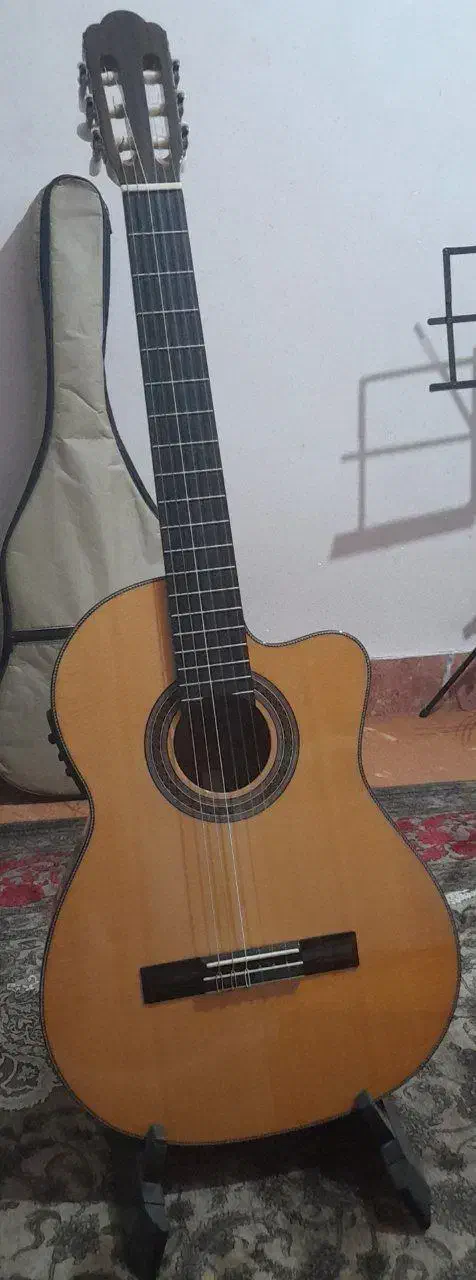 Aria ac50ce|گیتار، بیس، امپلیفایر|ساری, |دیوار