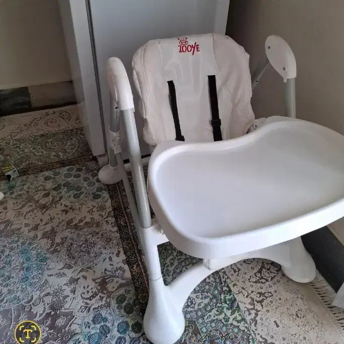 صندلی غذای زویه|میز و صندلی غذاخوری|کازرون, |دیوار